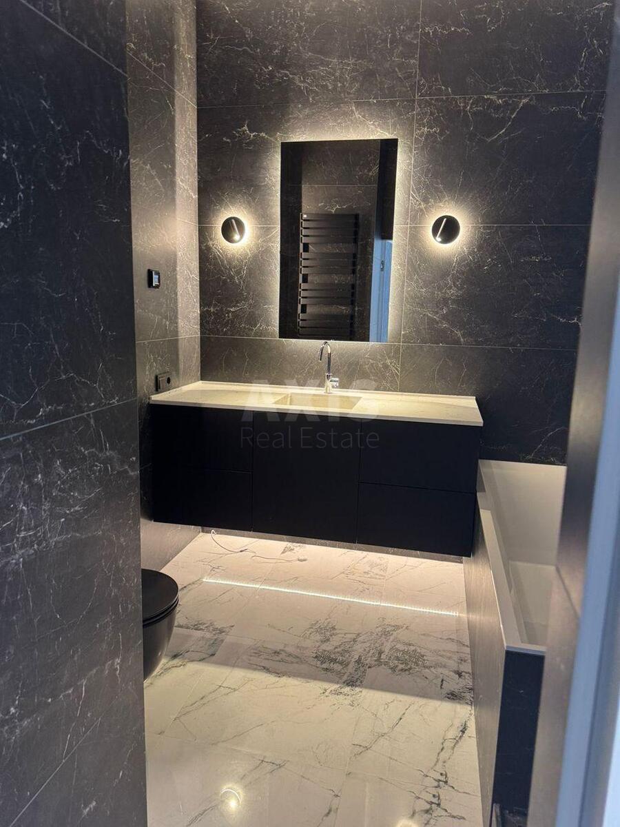 1k apartment vul. Dragomyrova Myhajla 4Б8