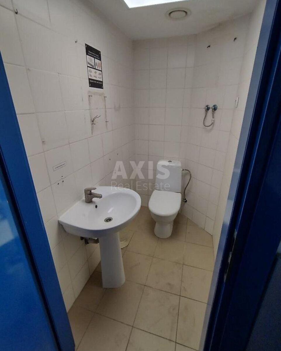 Office vul. Sichovyh Stril'civ 77, 155m24