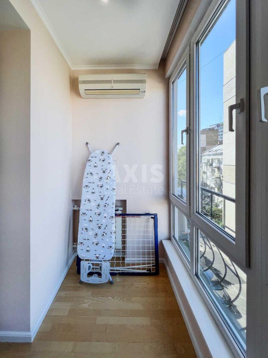 3k apartment vul. Mazepy Ivana 12А5