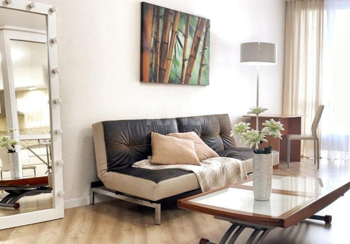 2k apartment vul. Dmytrivs'ka 60/192
