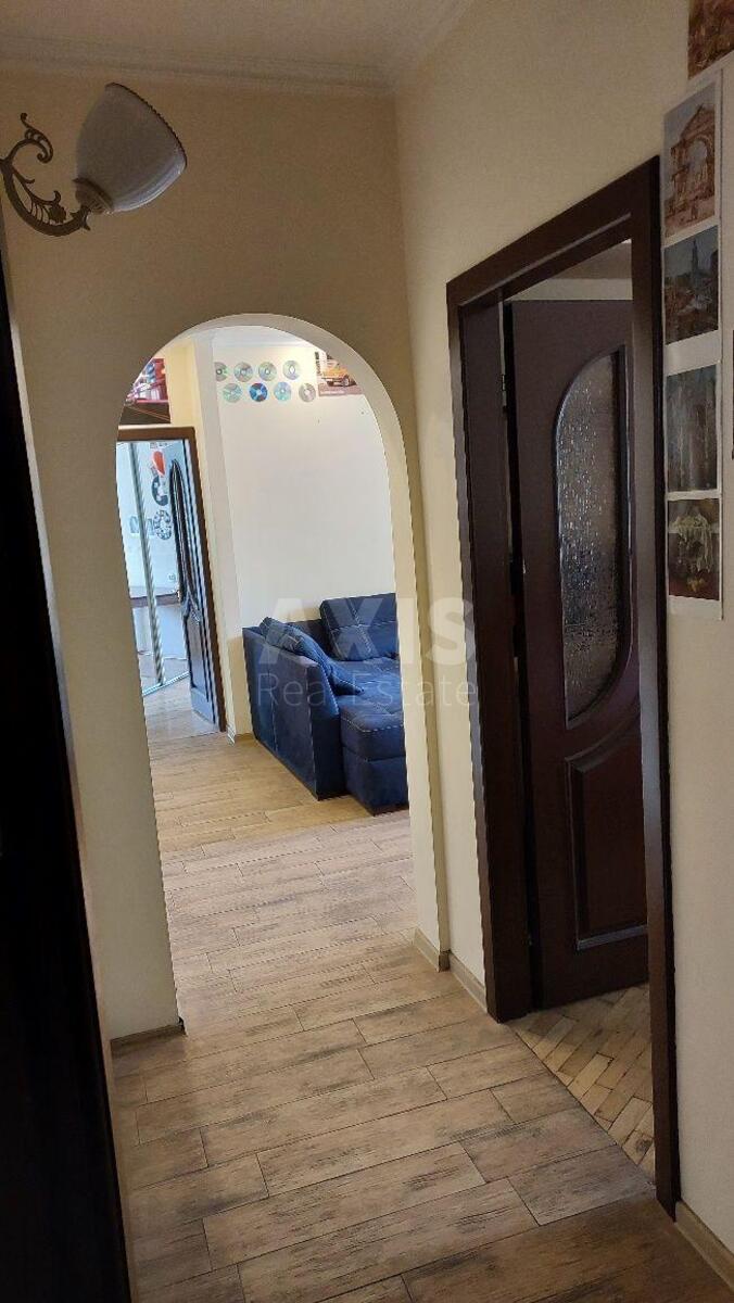 3к квартира ул. Драйзера Теодора 304