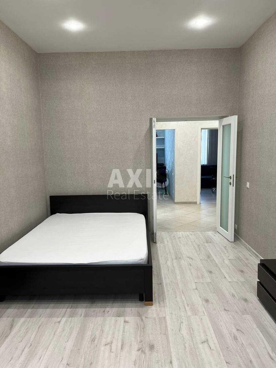 2k apartment vul. Malopidval'na 21/82