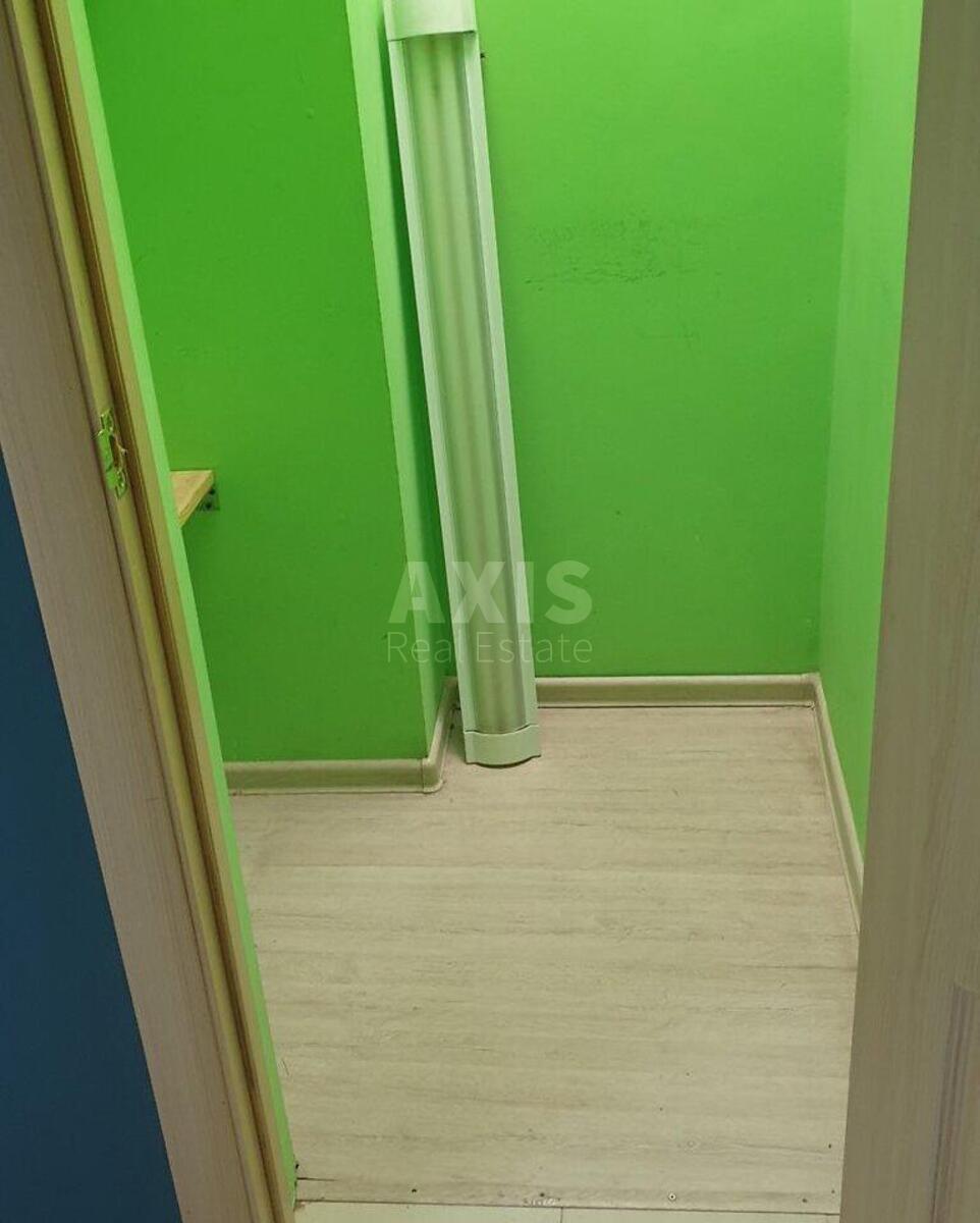 Trade object vul. Velyka Kytai'vs'ka 53, 160m24