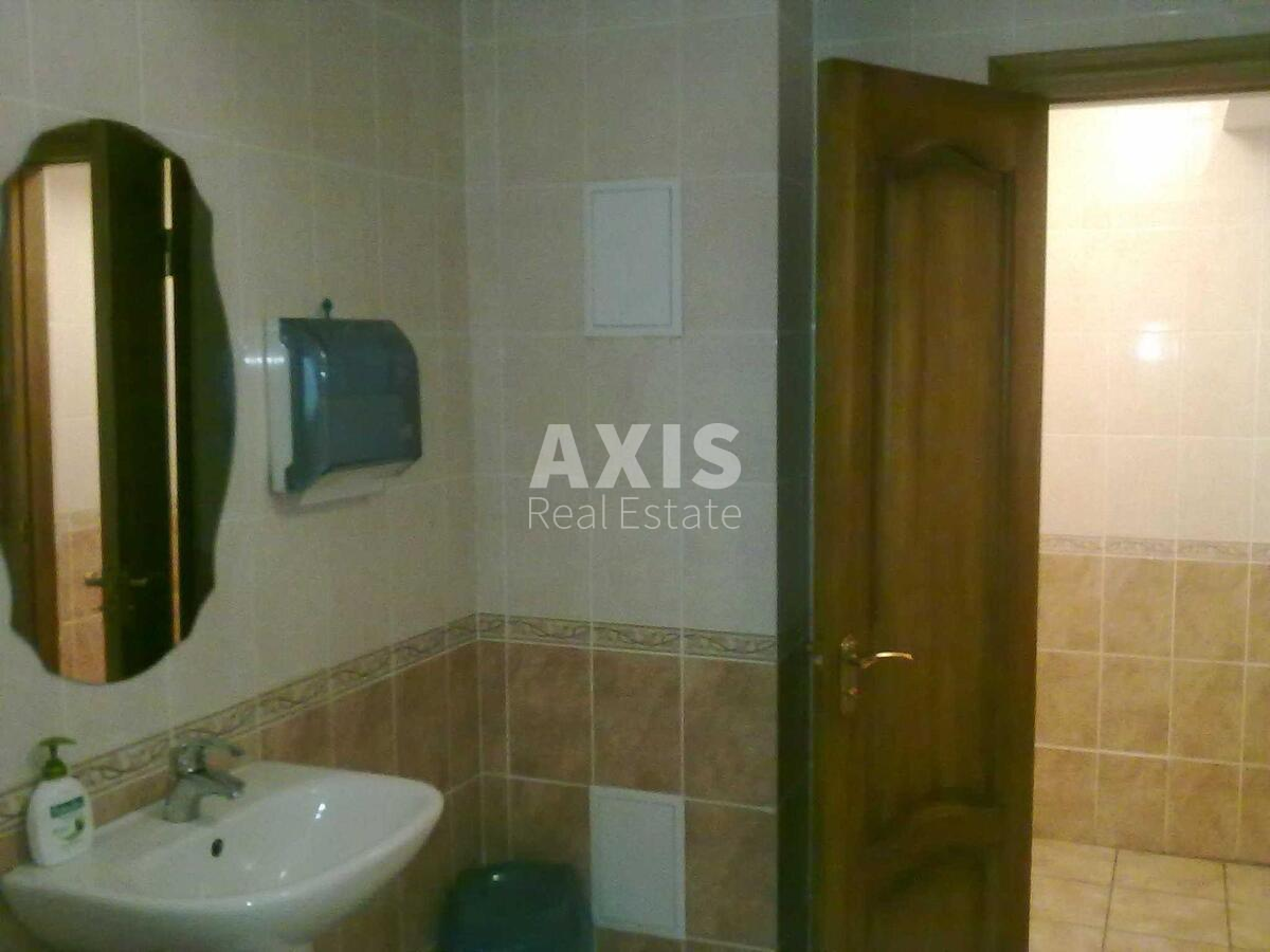 Office prov. Jaroslavs'kyj 7/9, 155m2581093