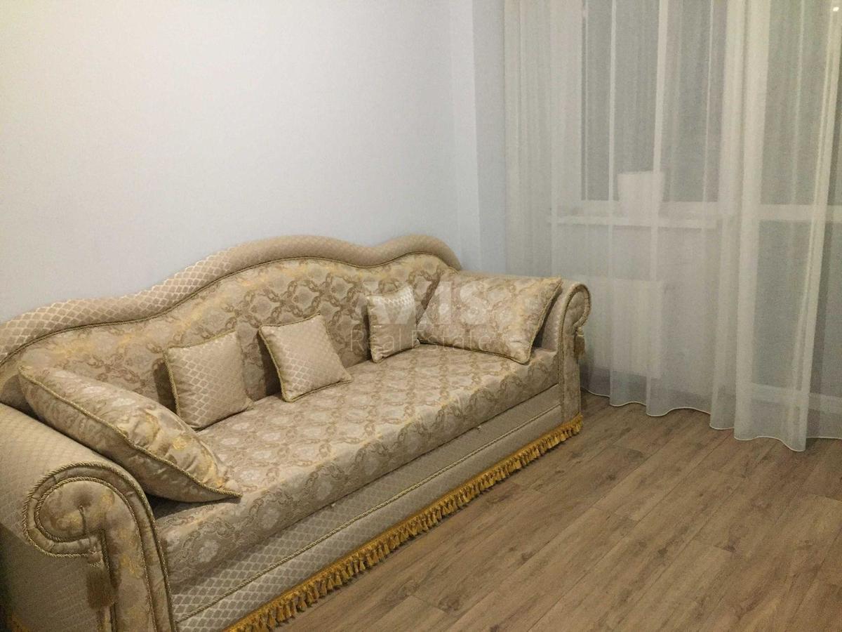 1k apartment vul. Demii'vs'ka 182