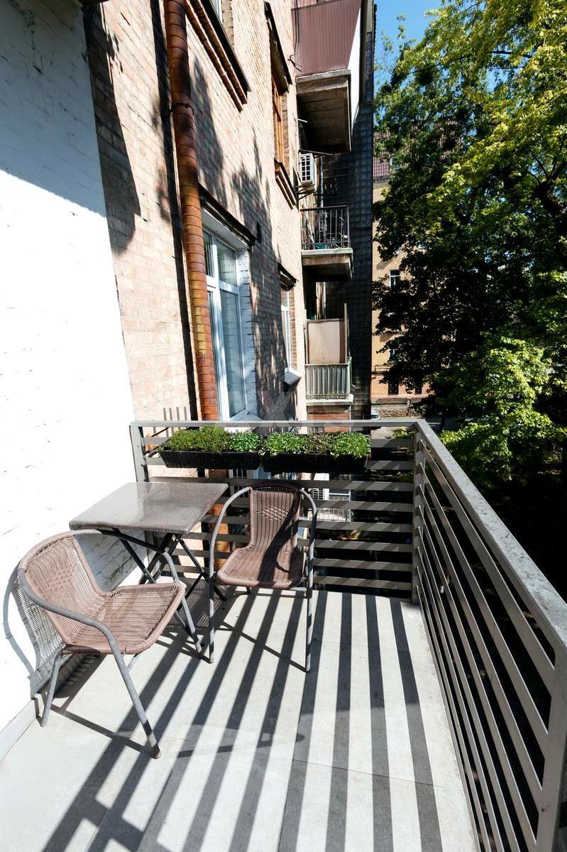 1k apartment vul. Antonovycha 19/21637967