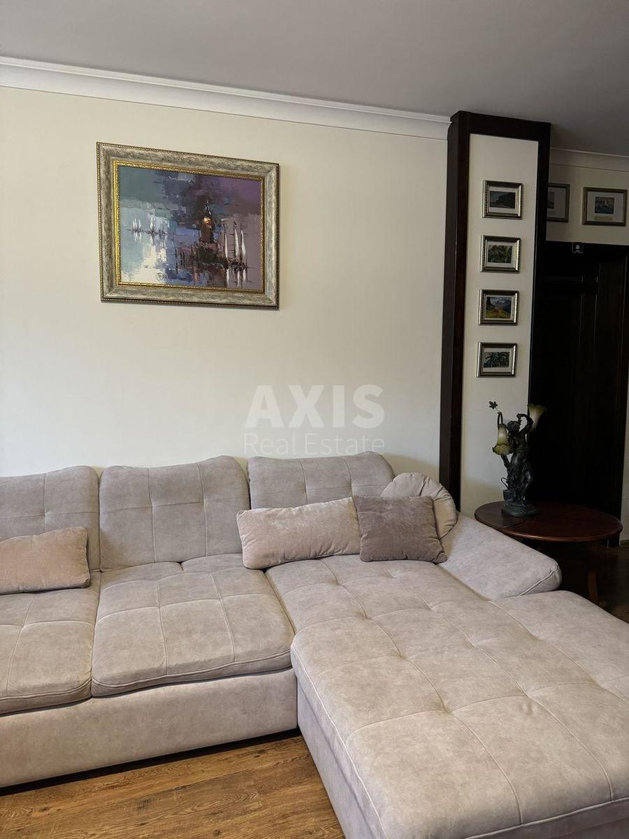 3k apartment vul. Yulia Zdanovska 71Г1