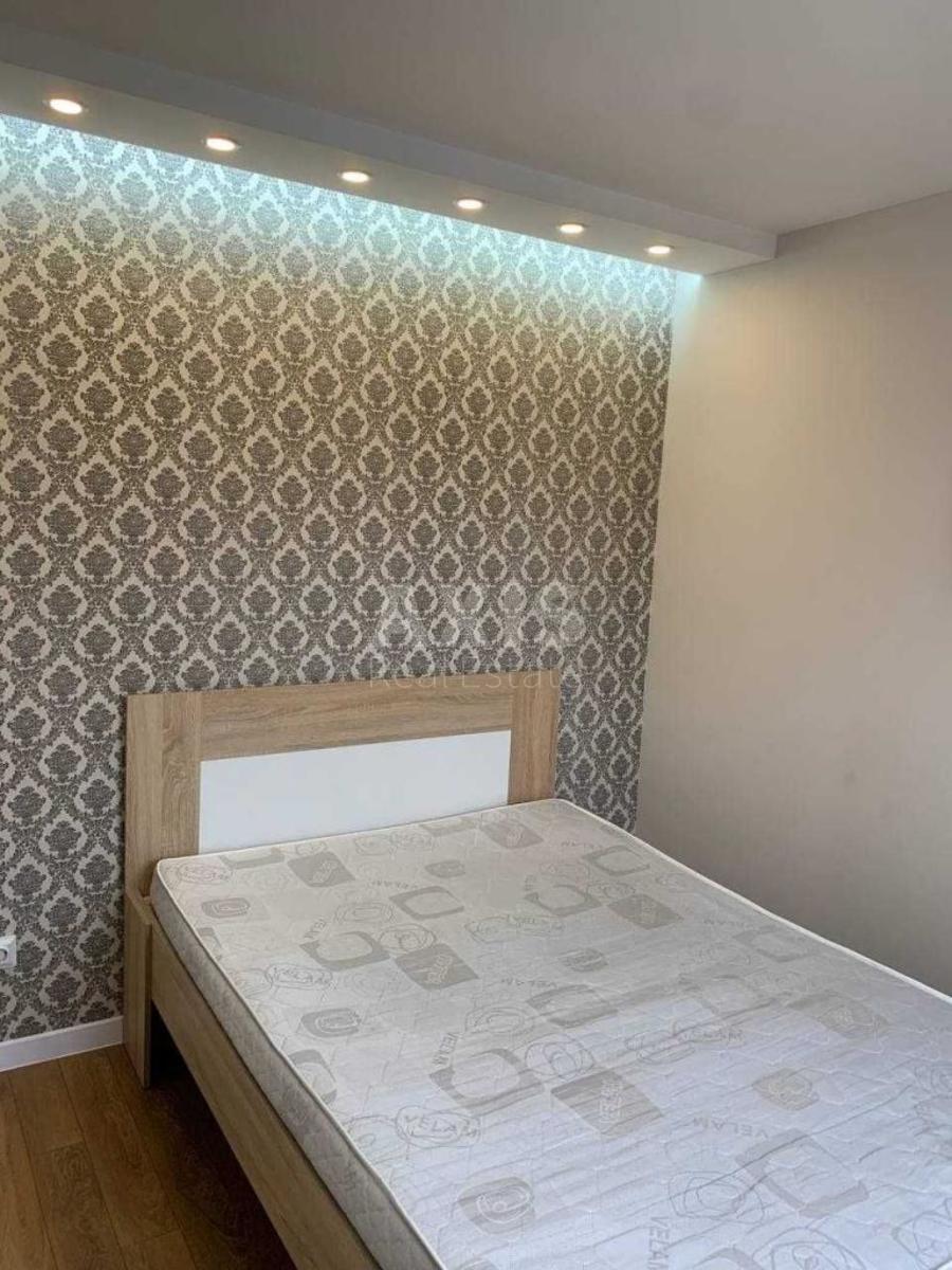 1k apartment bul. Druzhby Narodiv 82