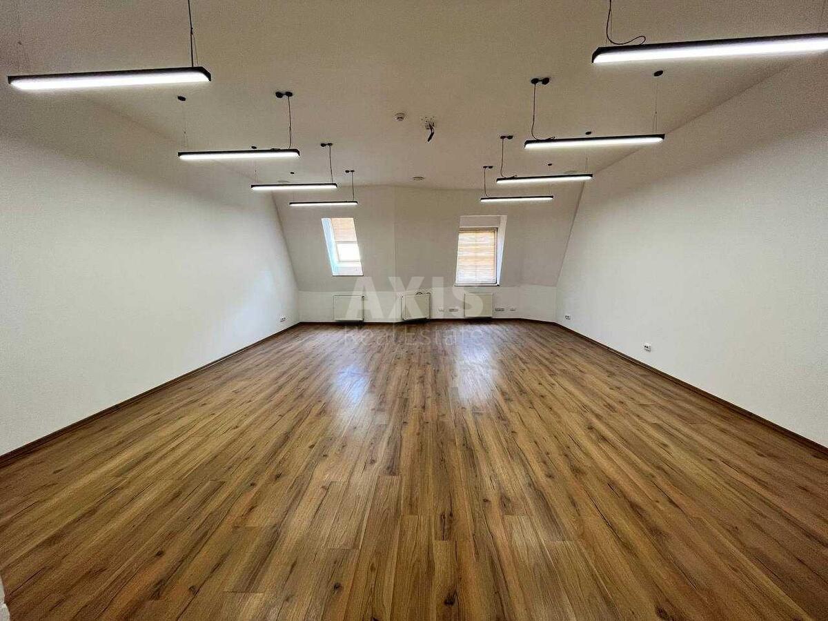 Office vul. Vozdvyzhens'ka 45, 59m20