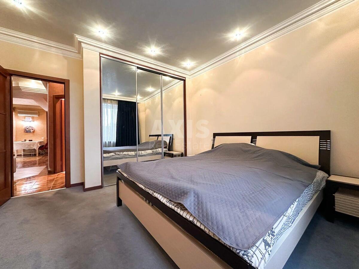 1k apartment vul. Polupanova 107