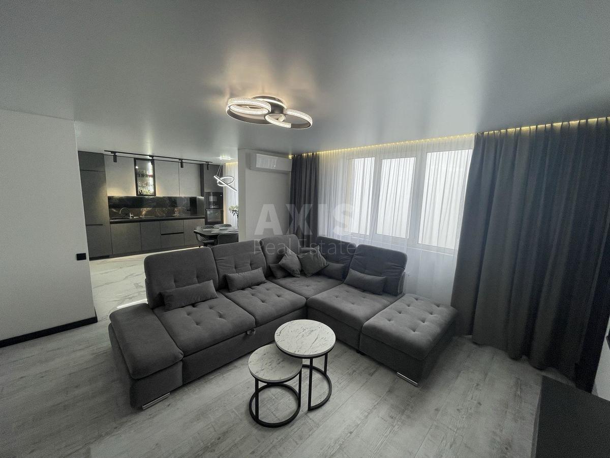 3k apartment vul. Myhajla Maksymovycha 322
