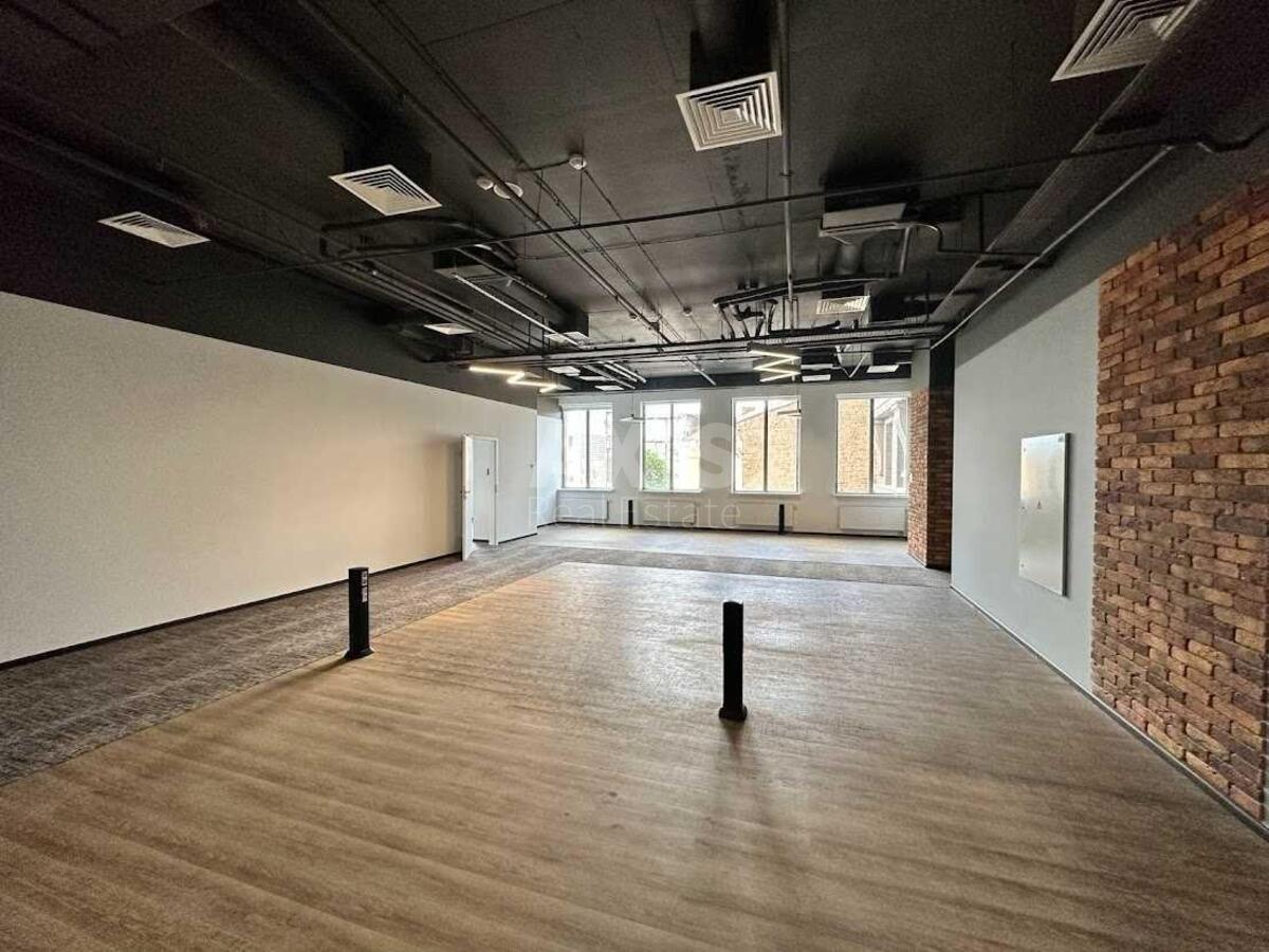 Office vul. Moskovs'ka 32/2, 1000m28