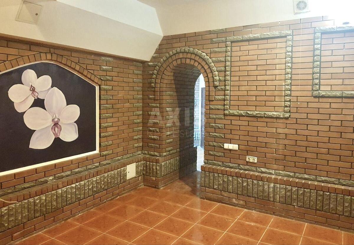 Trade object vul. Barbjusa Anri 5, 182m24