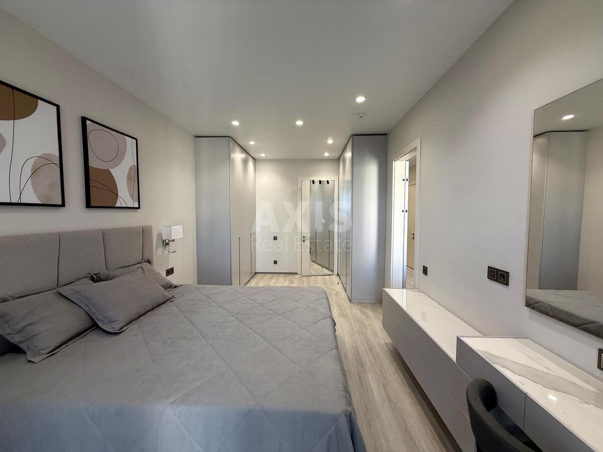 2k apartment vul. Antonovycha 118/9610254