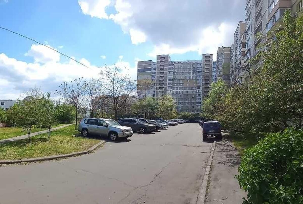 4к квартира ул. Ревуцкого 136116016