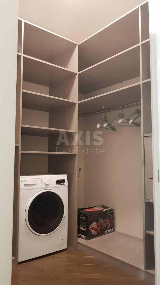 3k apartment vul. Strutyns'kogo Sergija 22