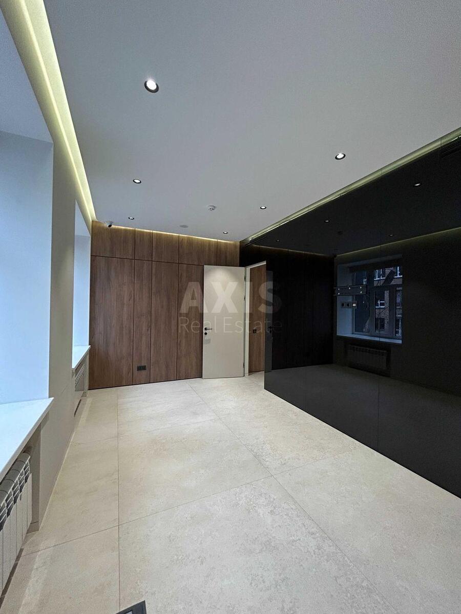 Office prov. Kutuzova 3, 230m20