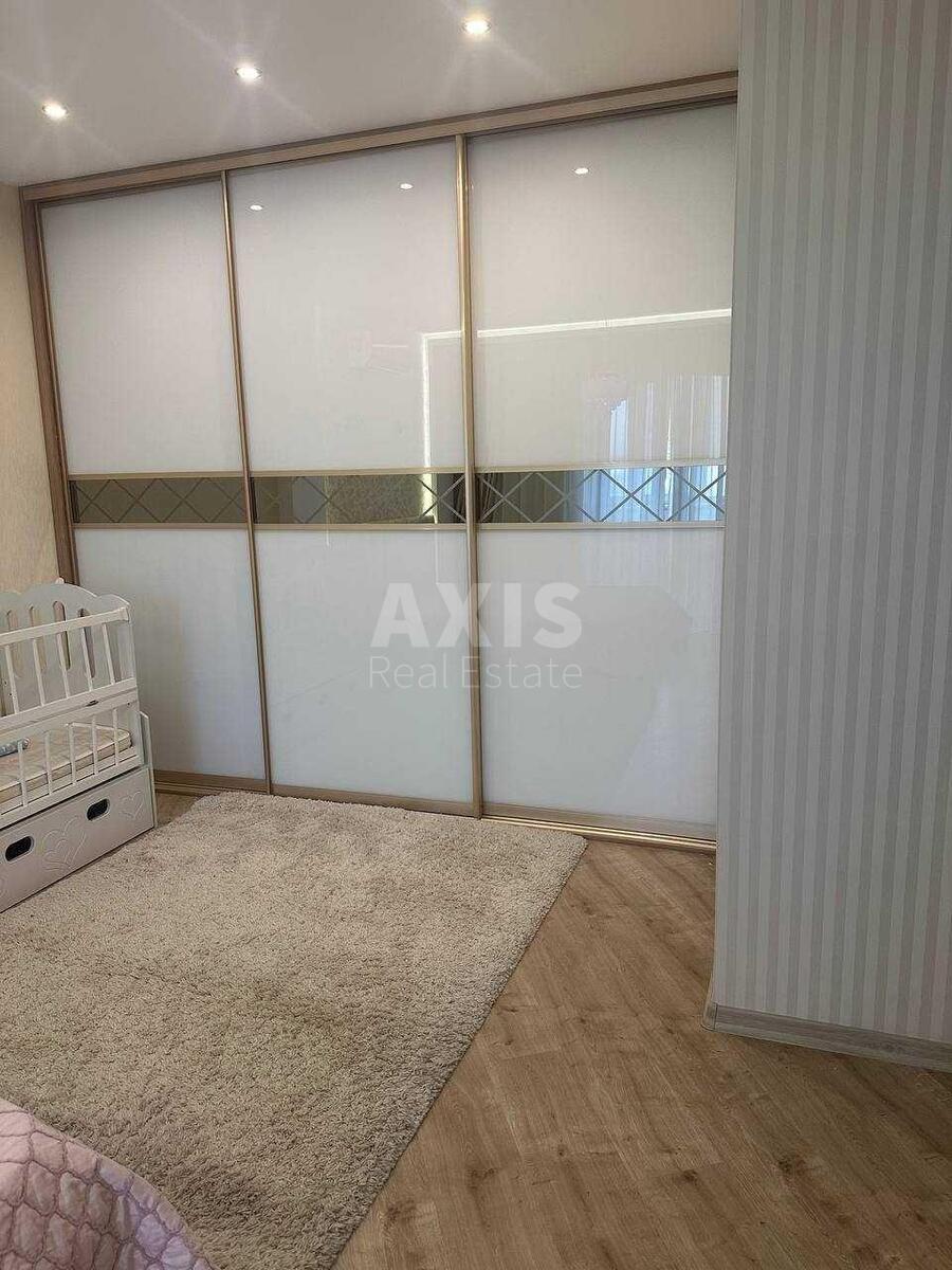 2к квартира ул. Комбинатная 25563977