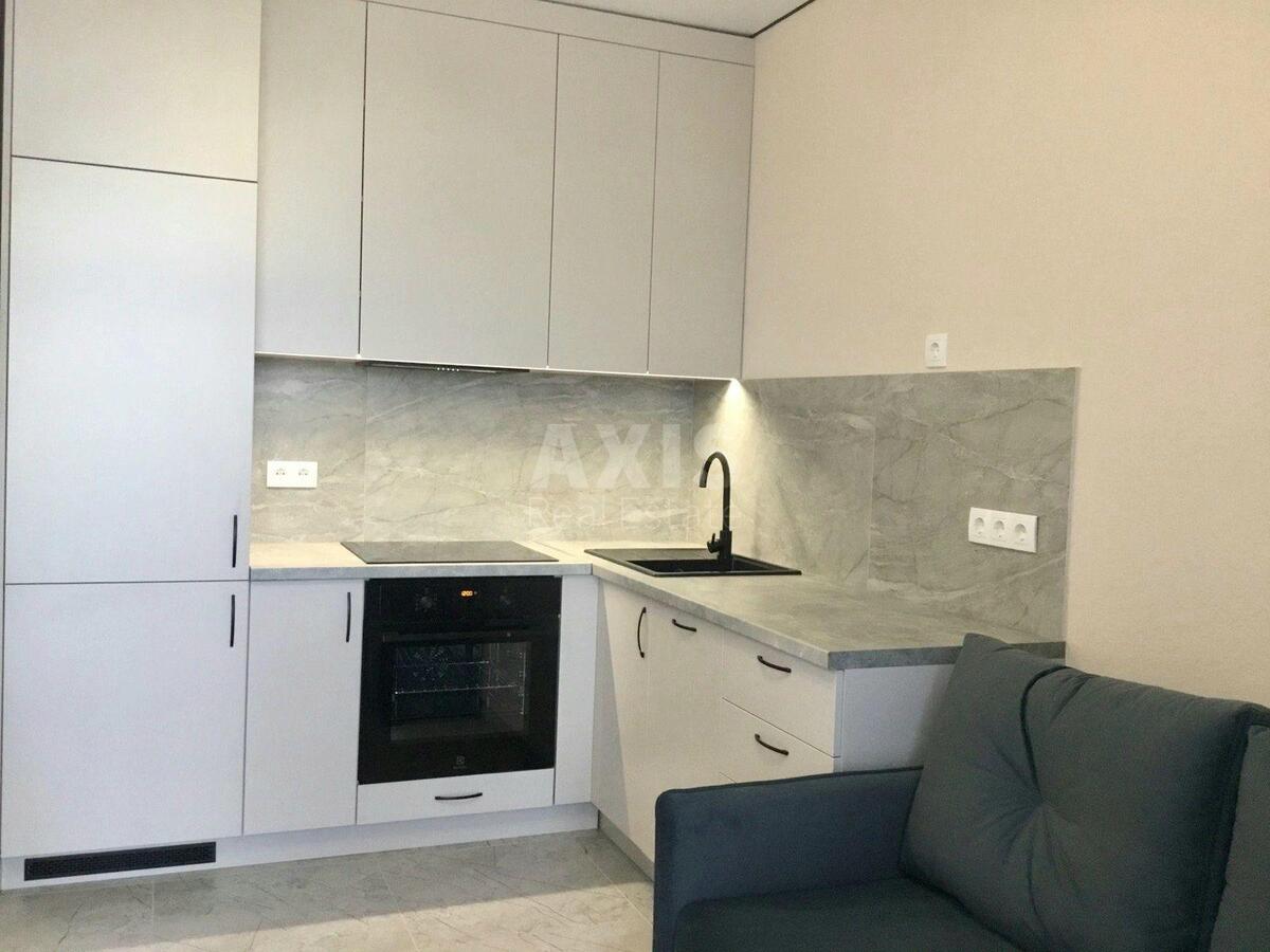 1k apartment bul. Ryl's'kogo Tadeja 156575