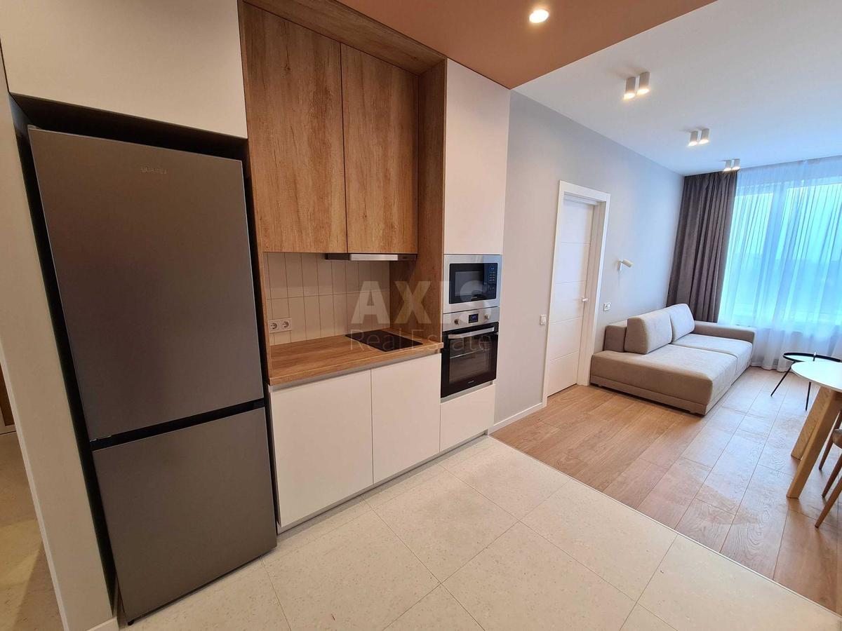 2k apartment vul. Zabolotnogo Akademika 13