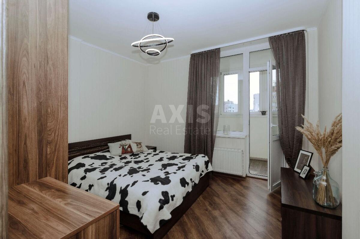 2k apartment vul. Urlivs'ka 23А566803