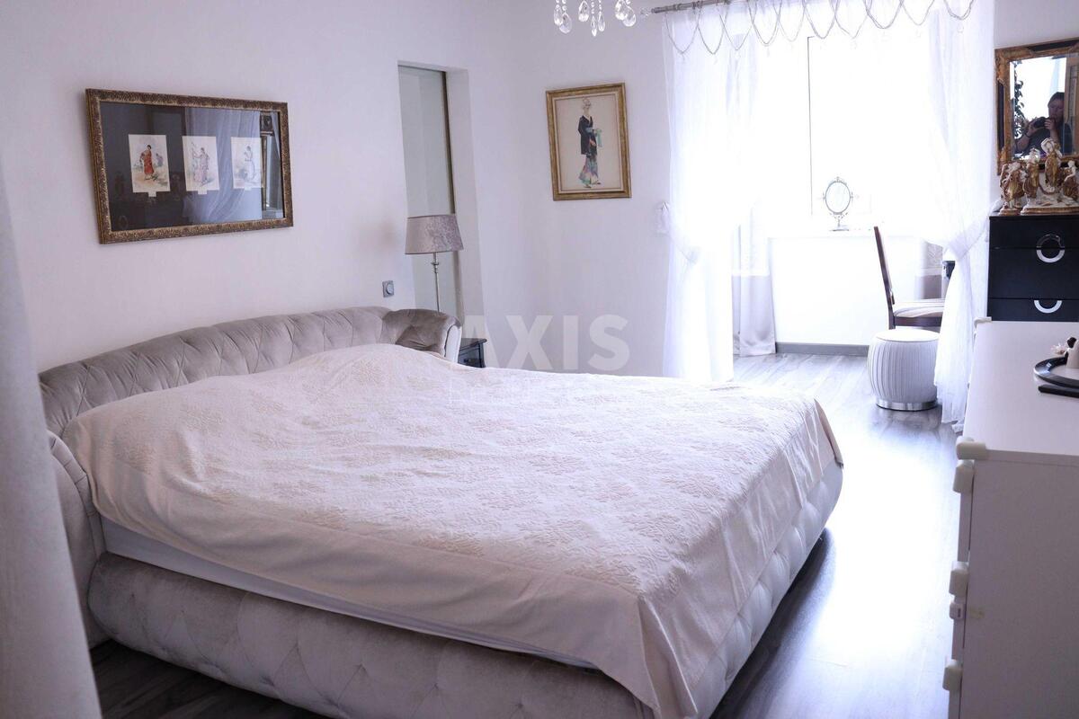 1k apartment pr-t Glushkova Akademika 22567296