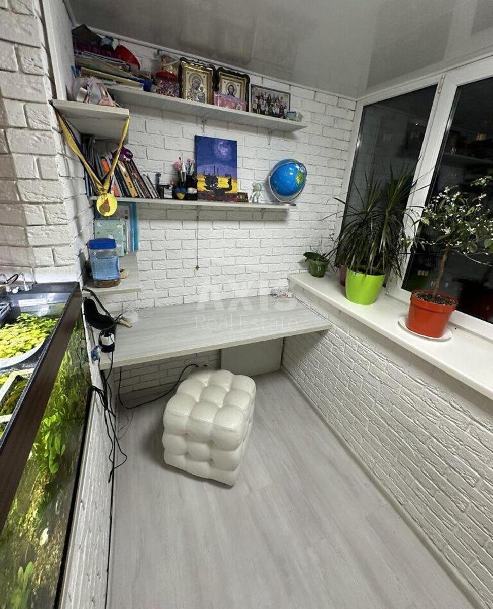 2k apartment vul. Gryshka Myhajla 103