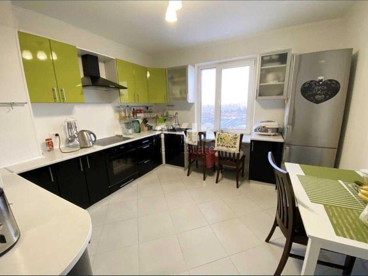 3k apartment vul. Zdolbunivs'ka 133
