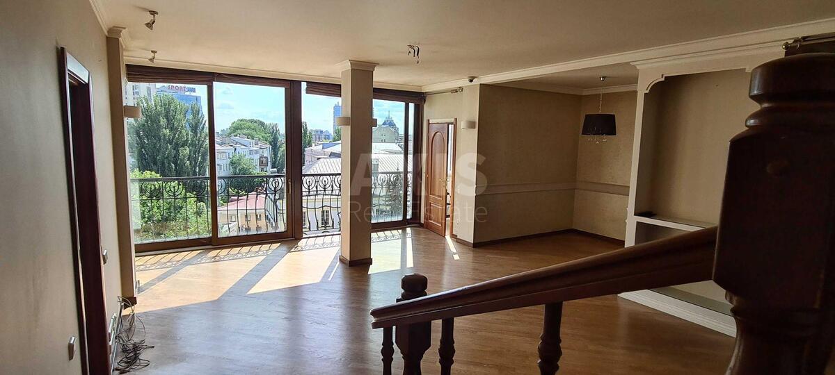 5k apartment vul. Orlyka Pylypa 101