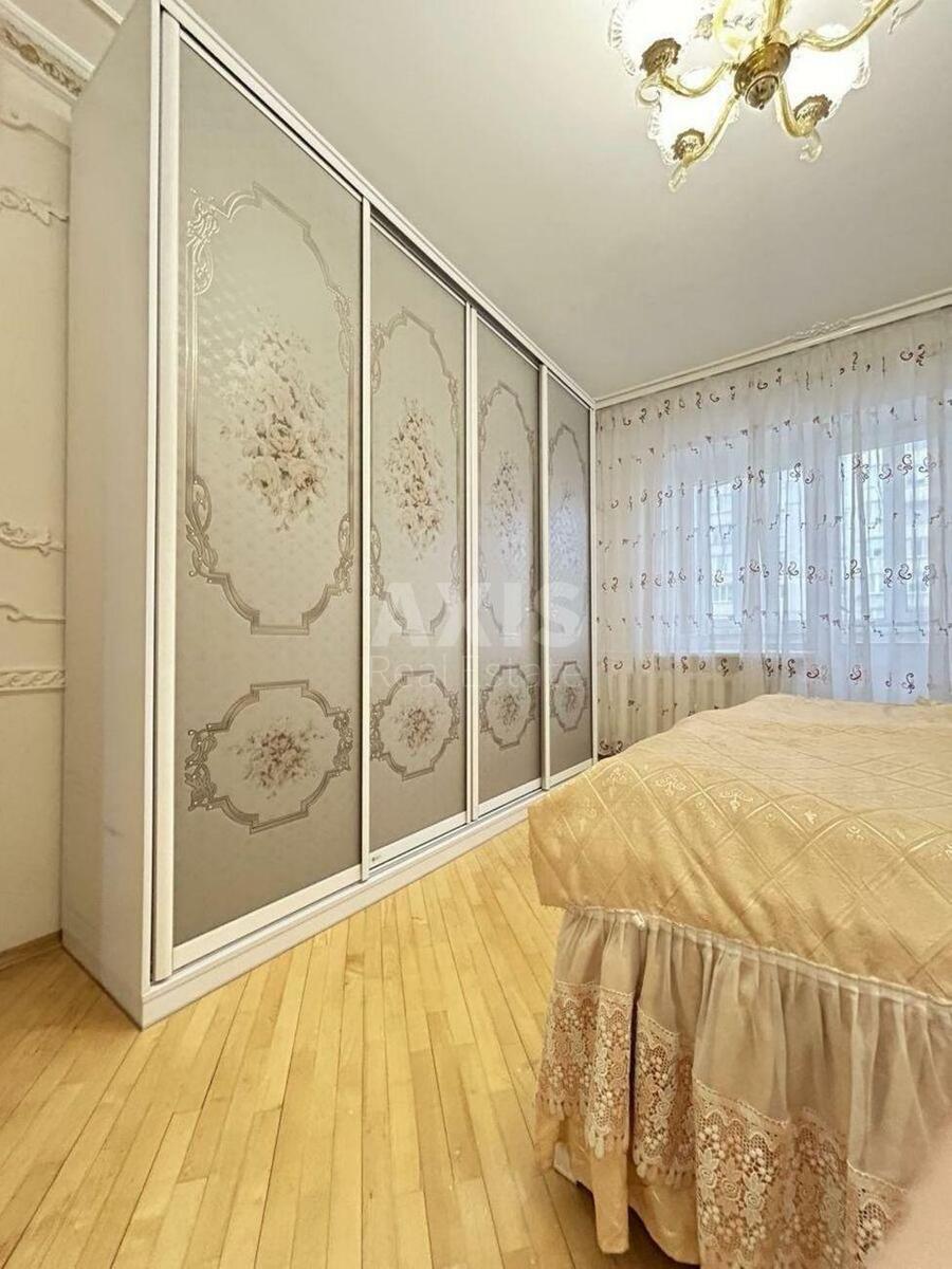 3k apartment vul. Kotel'nykova Myhajla 104