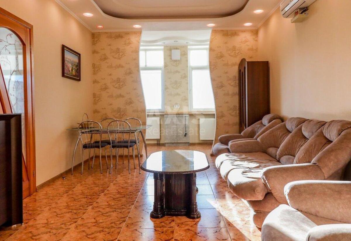 3k apartment vul. Dragomyrova Myhajla 14а