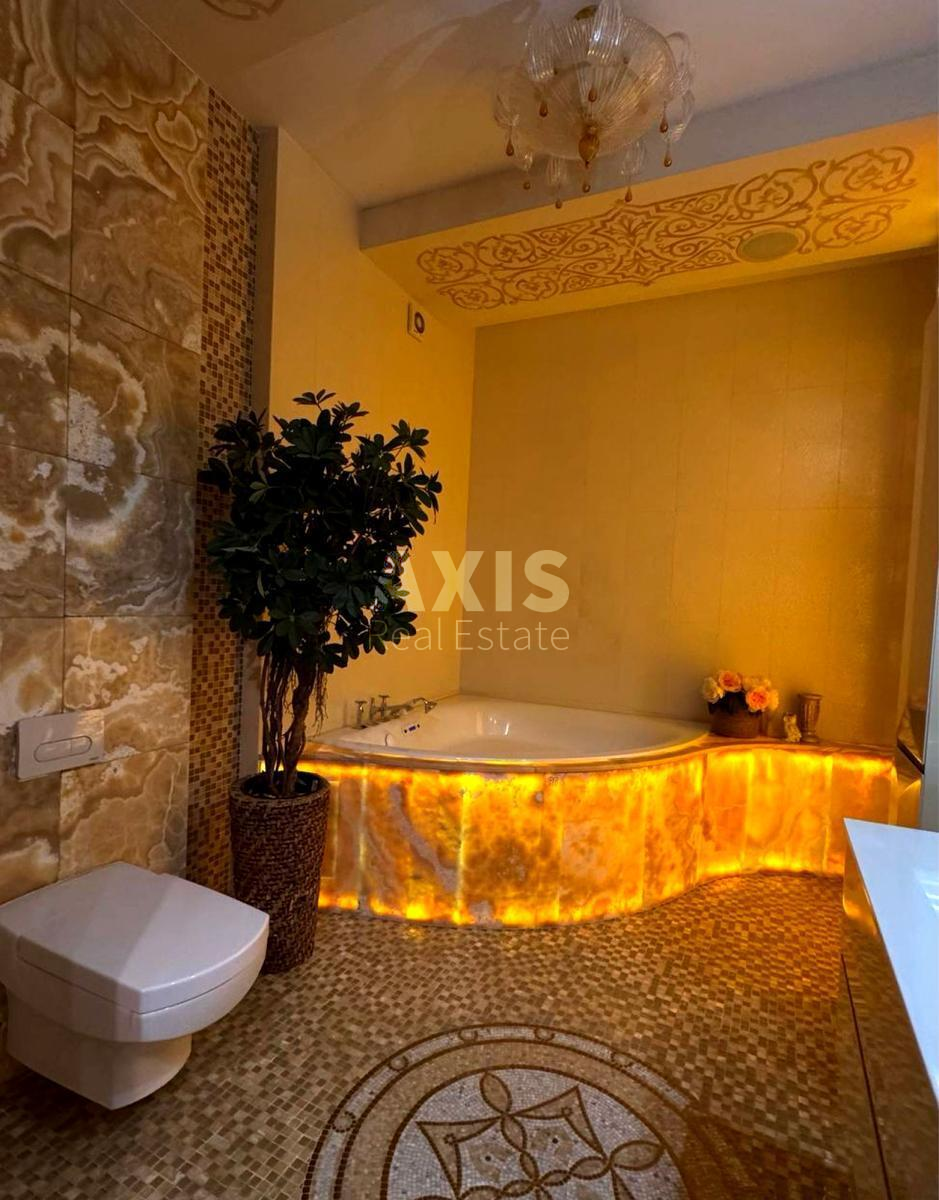 3k apartment vul. Mel'nykova 18Б616038