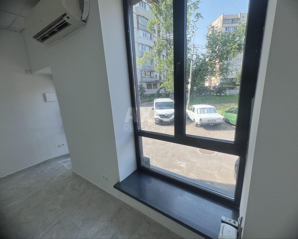 Trade object vul. Kybal'chycha Mykoly 19В, 64m2