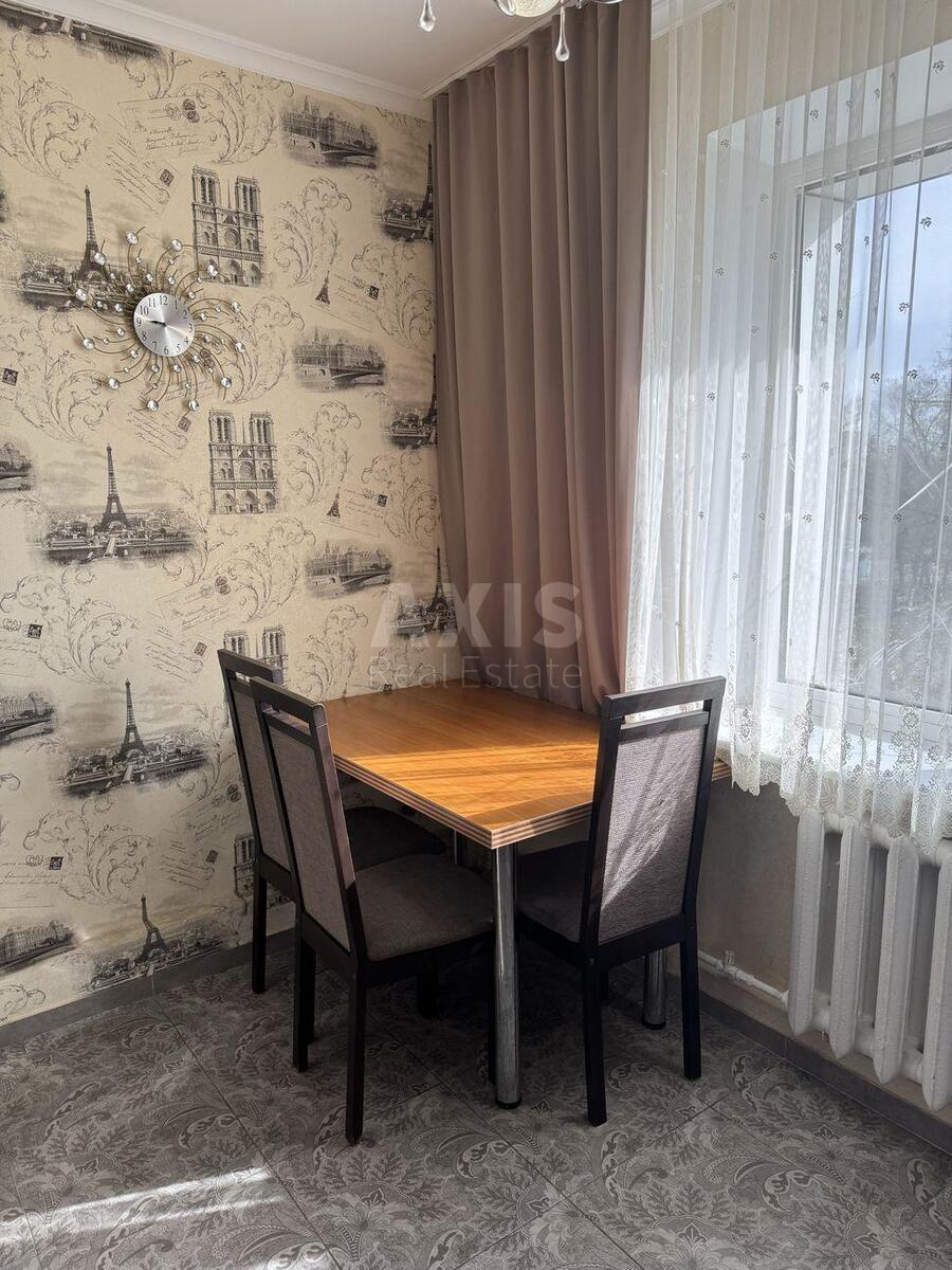 3k apartment vul. Zoologichna 6В0