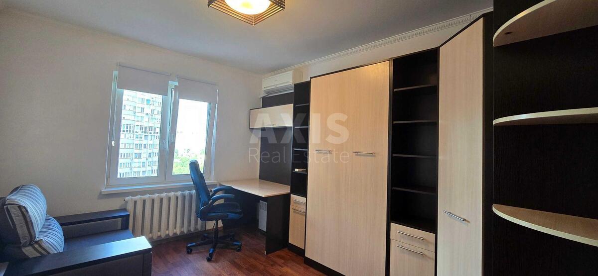 3k apartment vul. Urlivs'ka 19579207