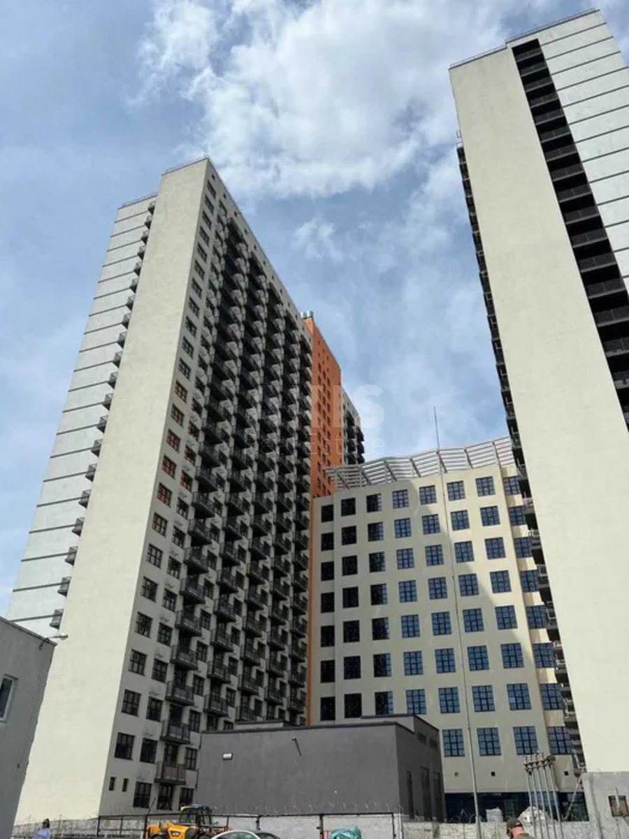 2k apartment vul. Bal'zaka Onore de 4А
