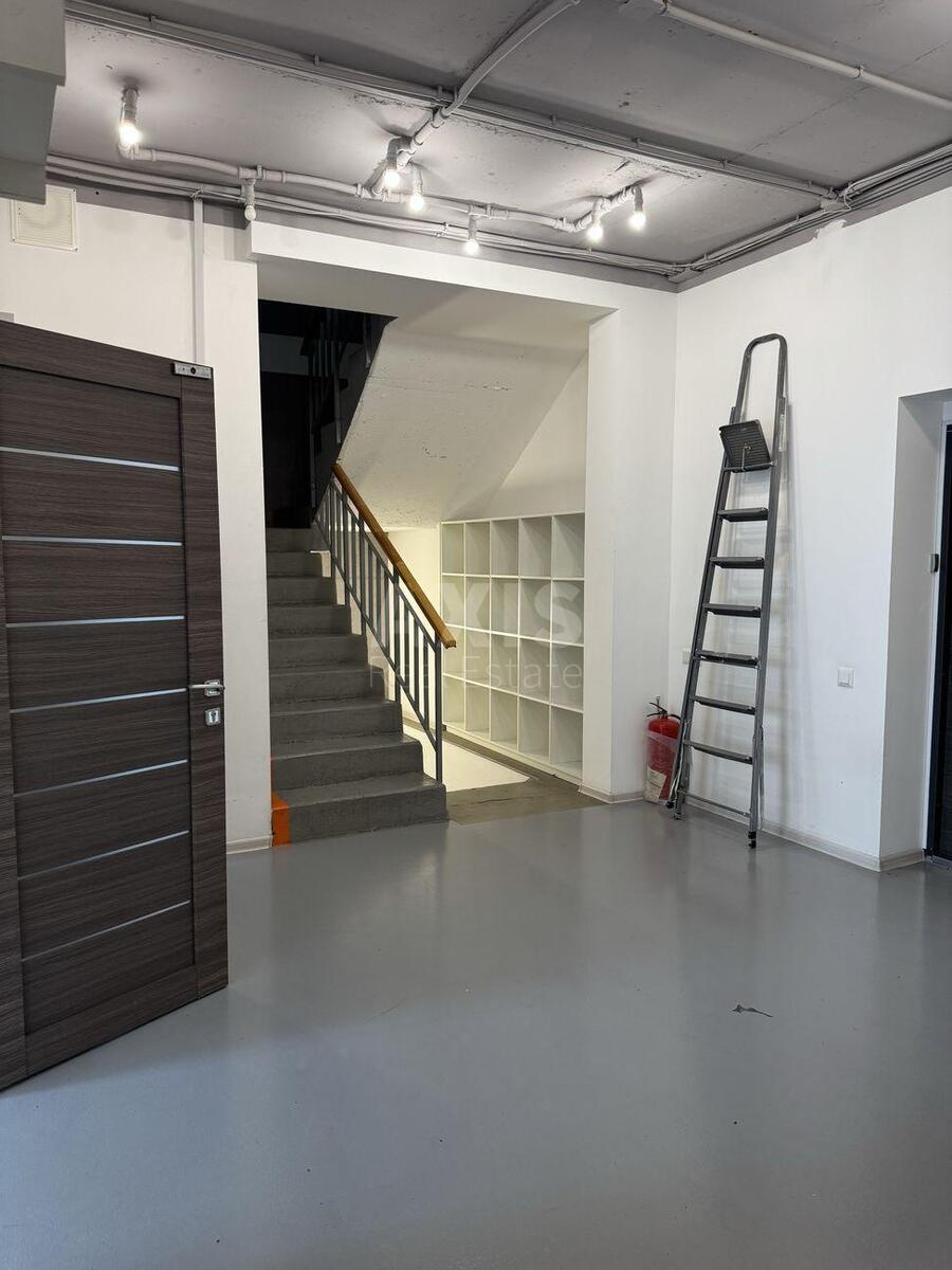 Office prov. Laboratornyj 6, 265m2594398