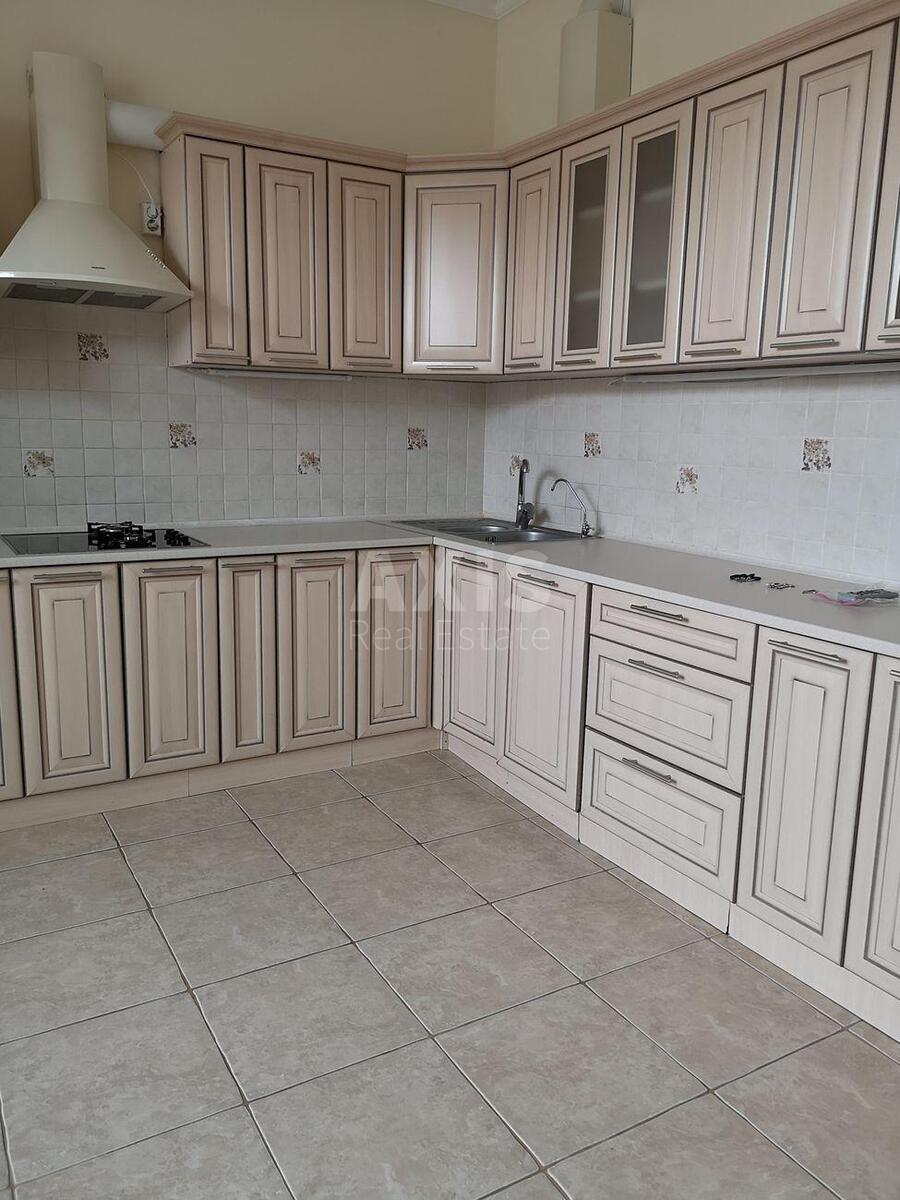 Office vul. Tolbuhina 7, 290m23