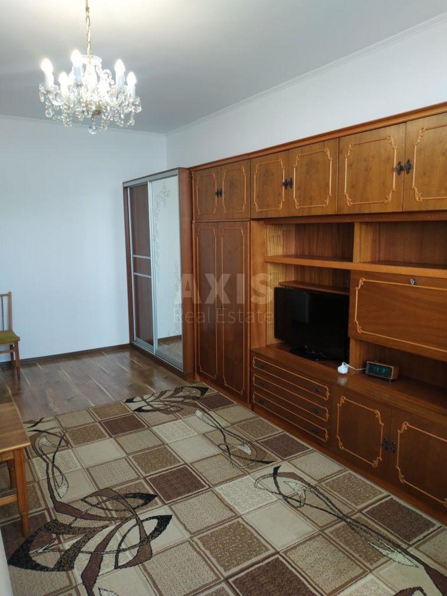 1k apartment vul. Voskresens'ka 12Б3