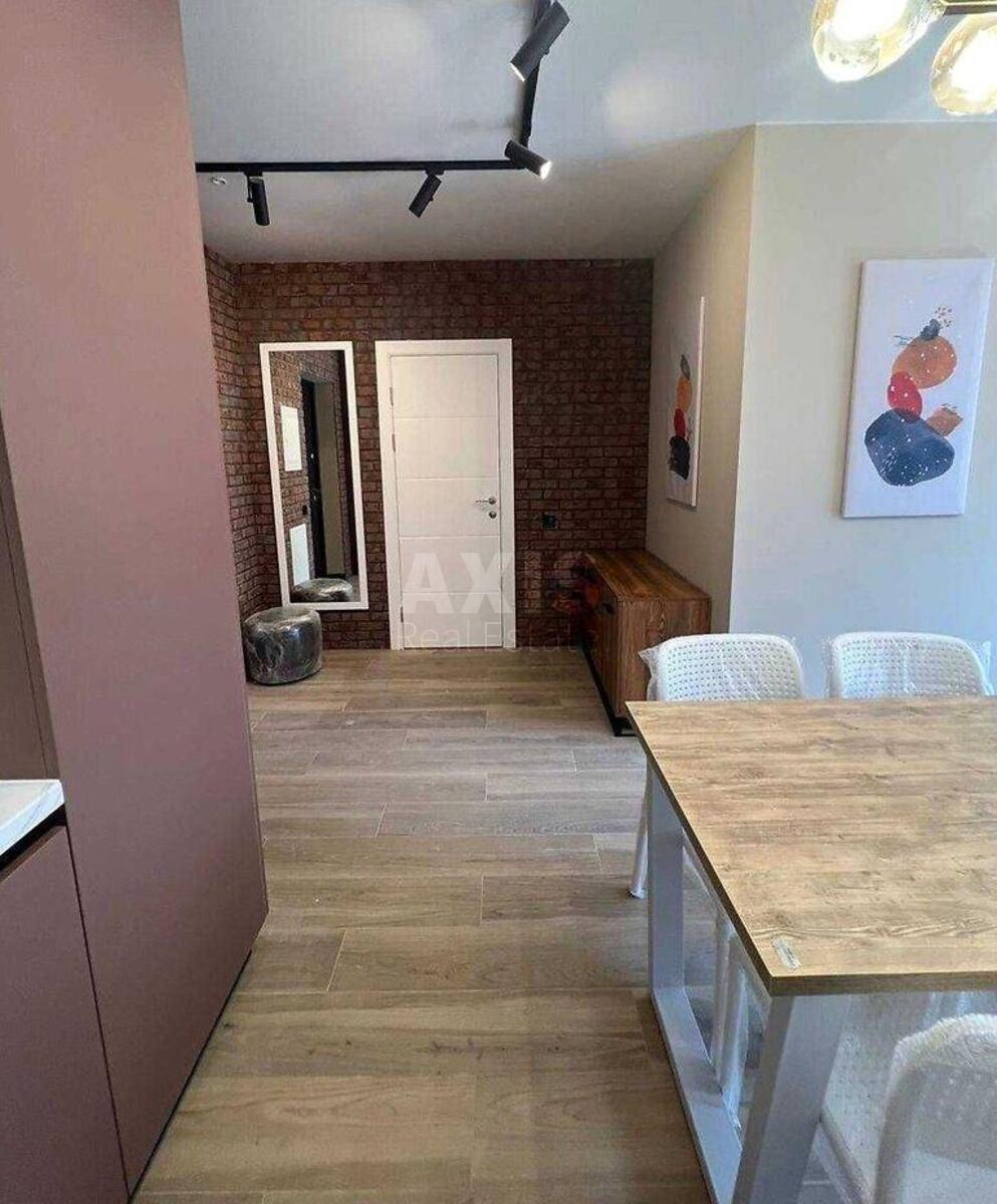 1k apartment vul. Sverstjuka Jevgena 6Д8