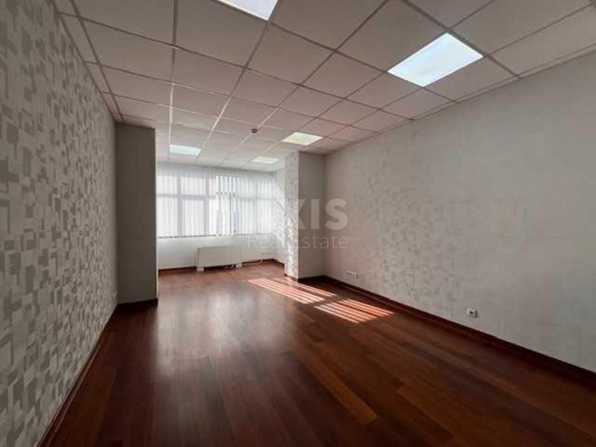 Office vul. Velyka Vasyl'kivs'ka 72, 180m22