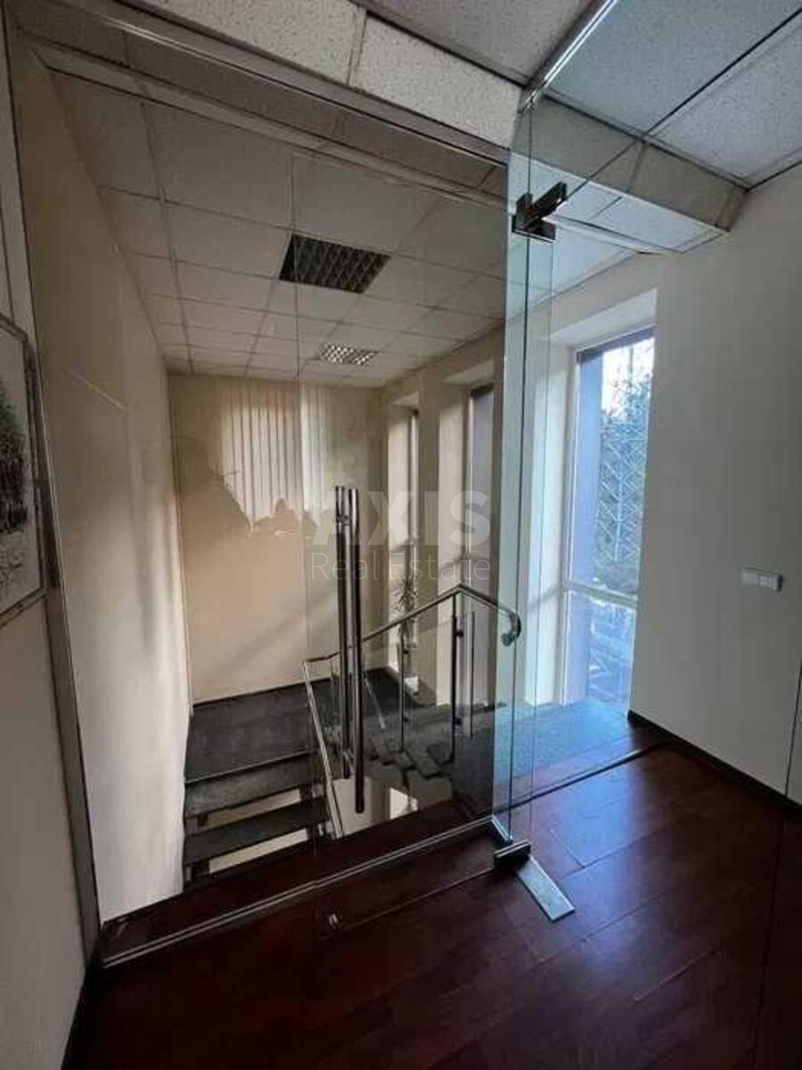 Офис ул. Генерала Шаповала 10, 1830м2631335