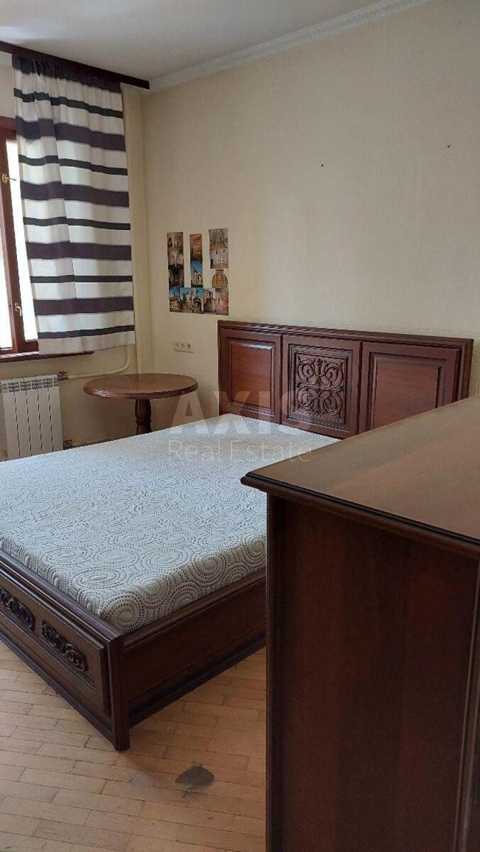 3к квартира ул. Драйзера Теодора 306