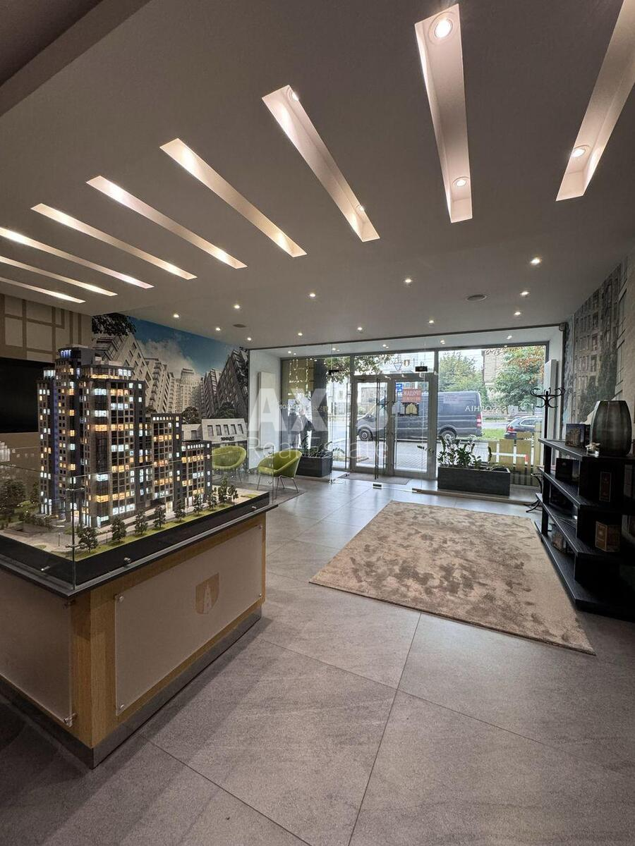 Trade object pr-t Berestejskij 42, 77m2603647