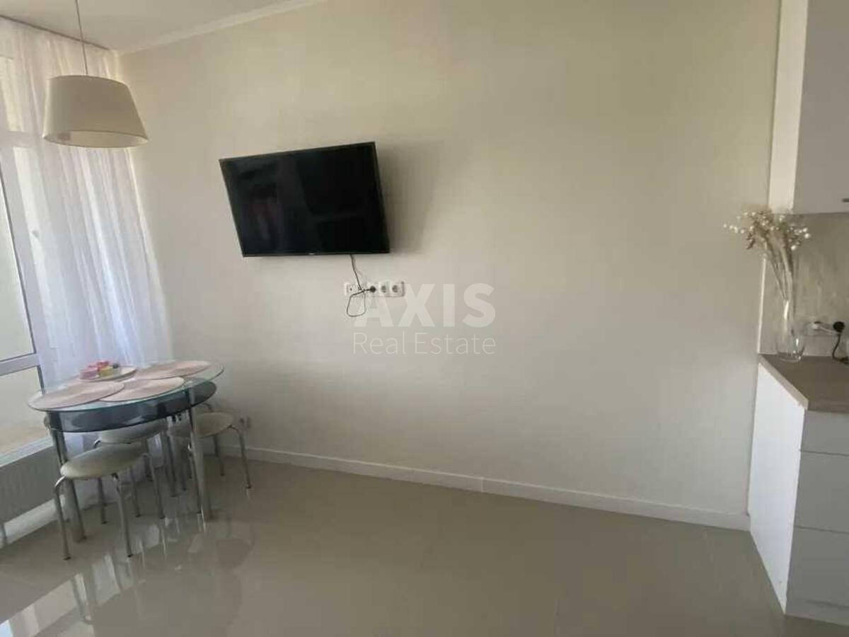 1k apartment vul. Sverstjuka Jevgena 4604993