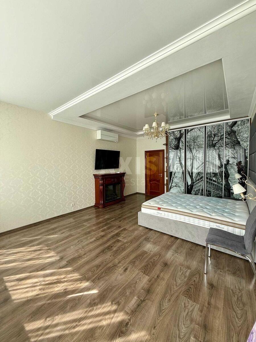 2k apartment nab. Dniprovs'ka 144