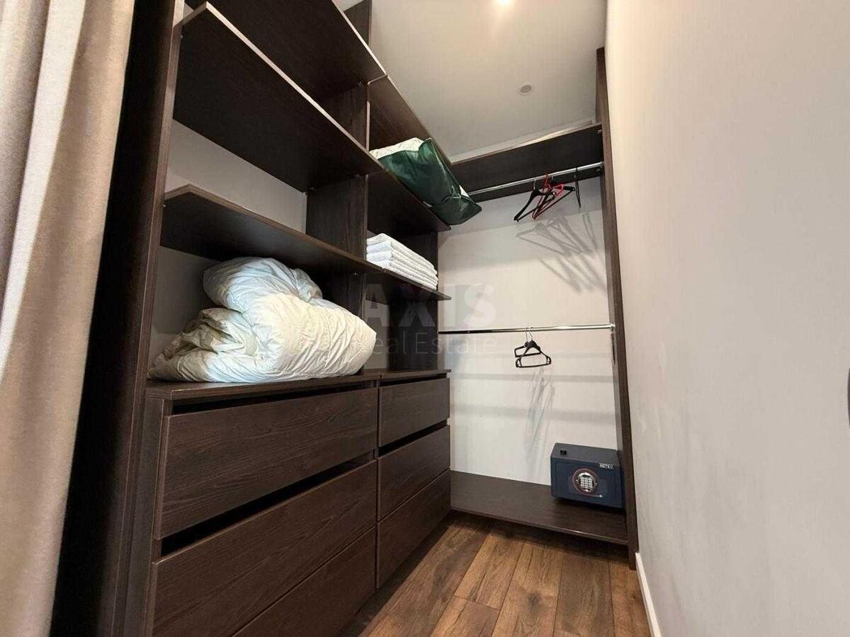 3к квартира ул. Предславинская 4011