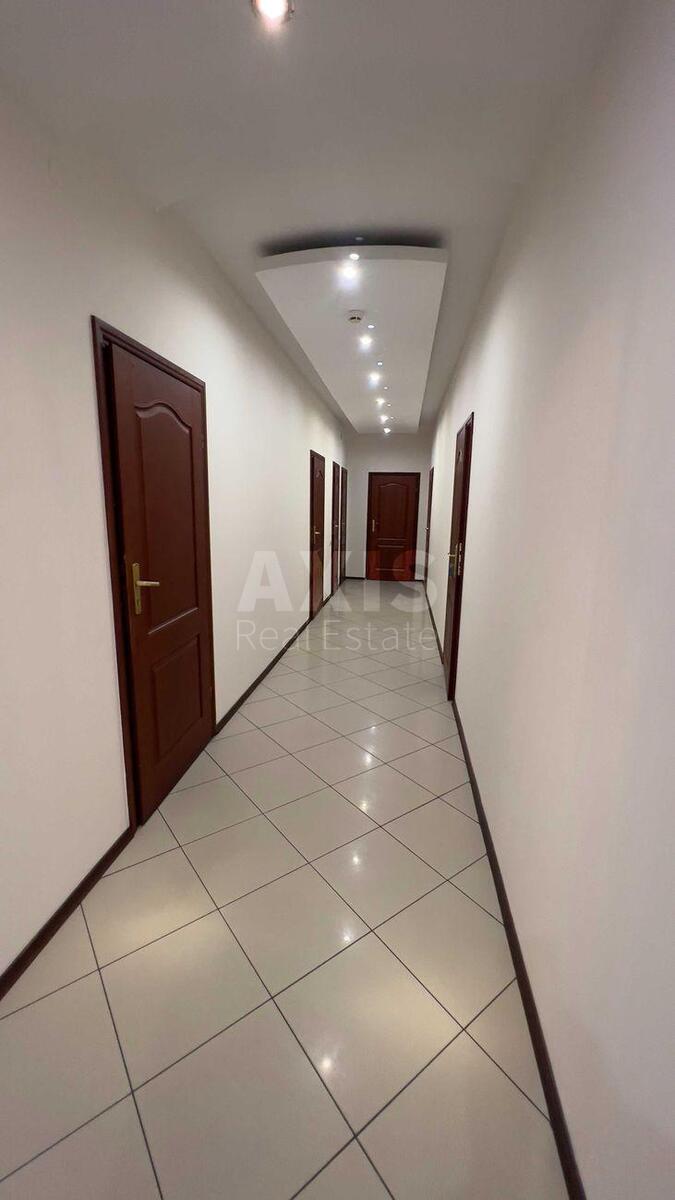 Office vul. Mashynobudivna 50, 245m21