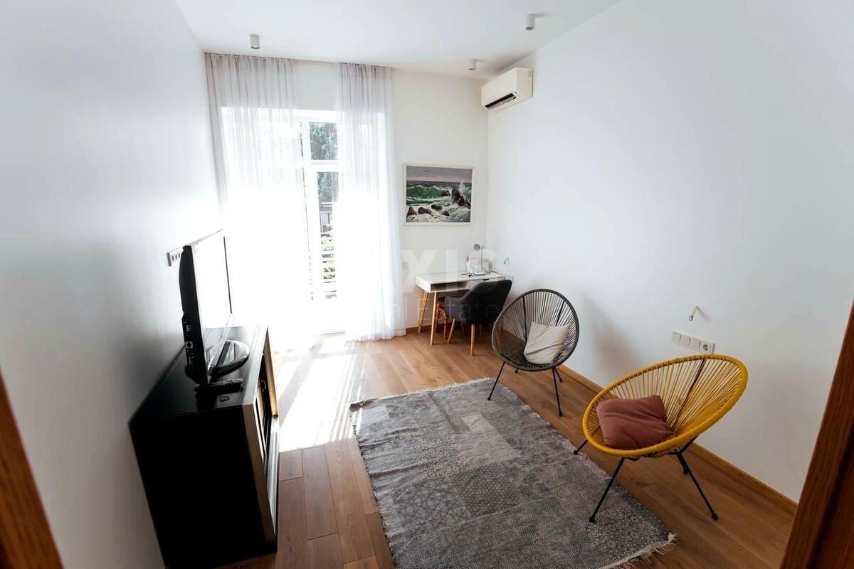 1k apartment vul. Antonovycha 19/21637969