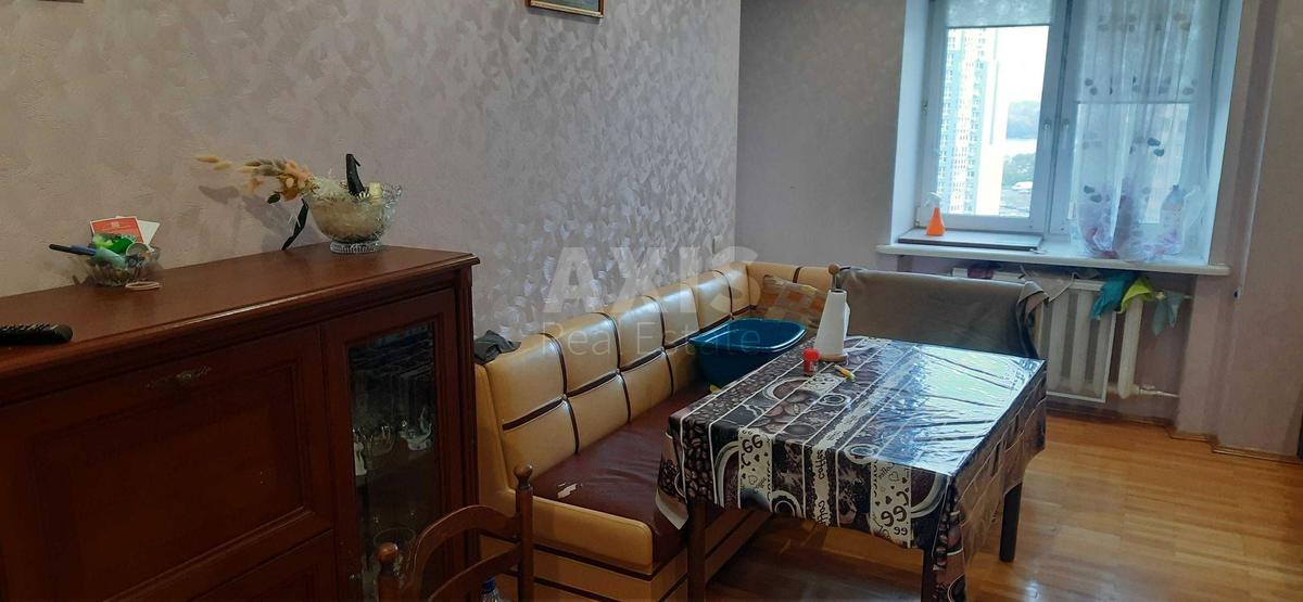2k apartment vul. Vyshnjakivs'ka 99